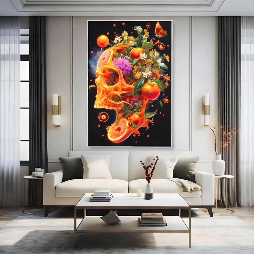 Tablou canvas cu tablou canvas cu craniu din portocale, in rama de aluminiu argintiu, pe perete intr-un living